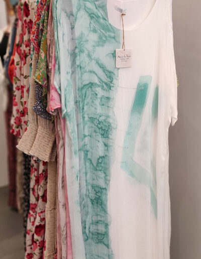 robes marque Marie la Lune sur cintres